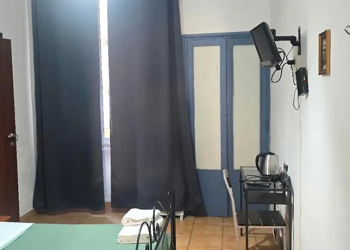 ゲストハウス Meltin' ローマ