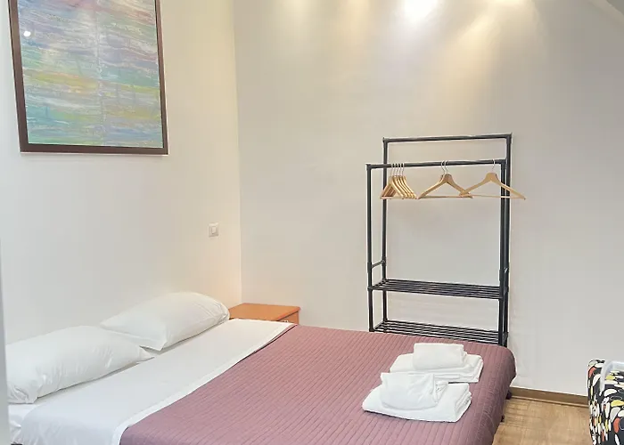 ゲストハウス Meltin' ローマ